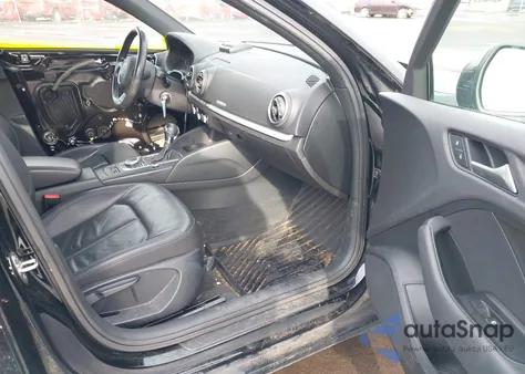 2015 Audi A3 2.0T Premium z USA, uszkodzony, nr VIN WAUBFGFF2F1112505